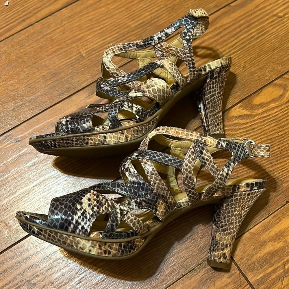 Naturalizer Women's Snakeskin Pattern Strappy Heels in Brown and Tan